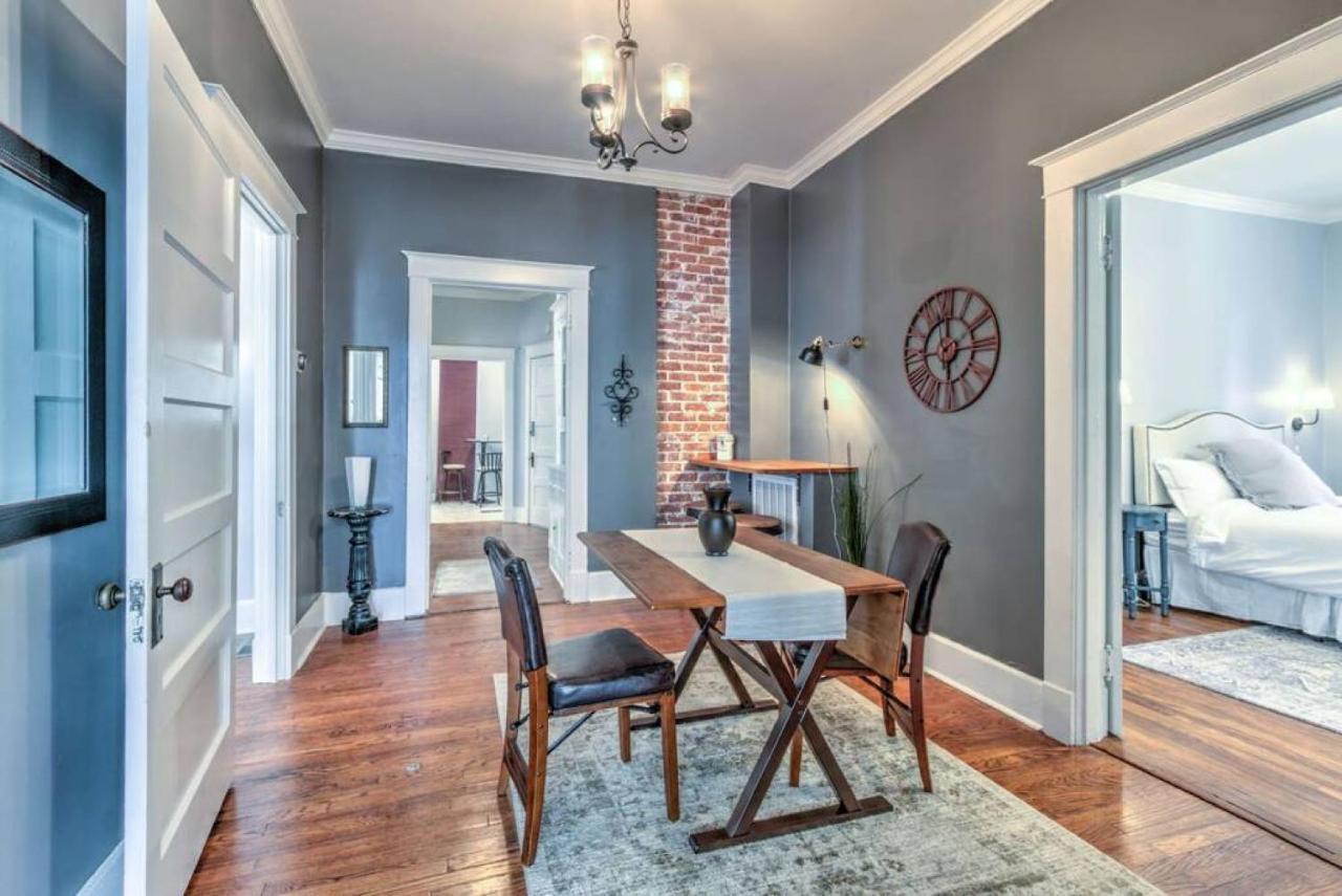 Elegant Colonial With Lovely Details And Character 孟菲斯 外观 照片