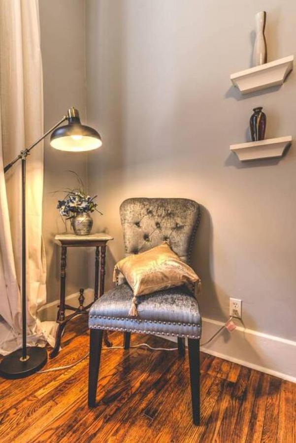 Elegant Colonial With Lovely Details And Character 孟菲斯 外观 照片