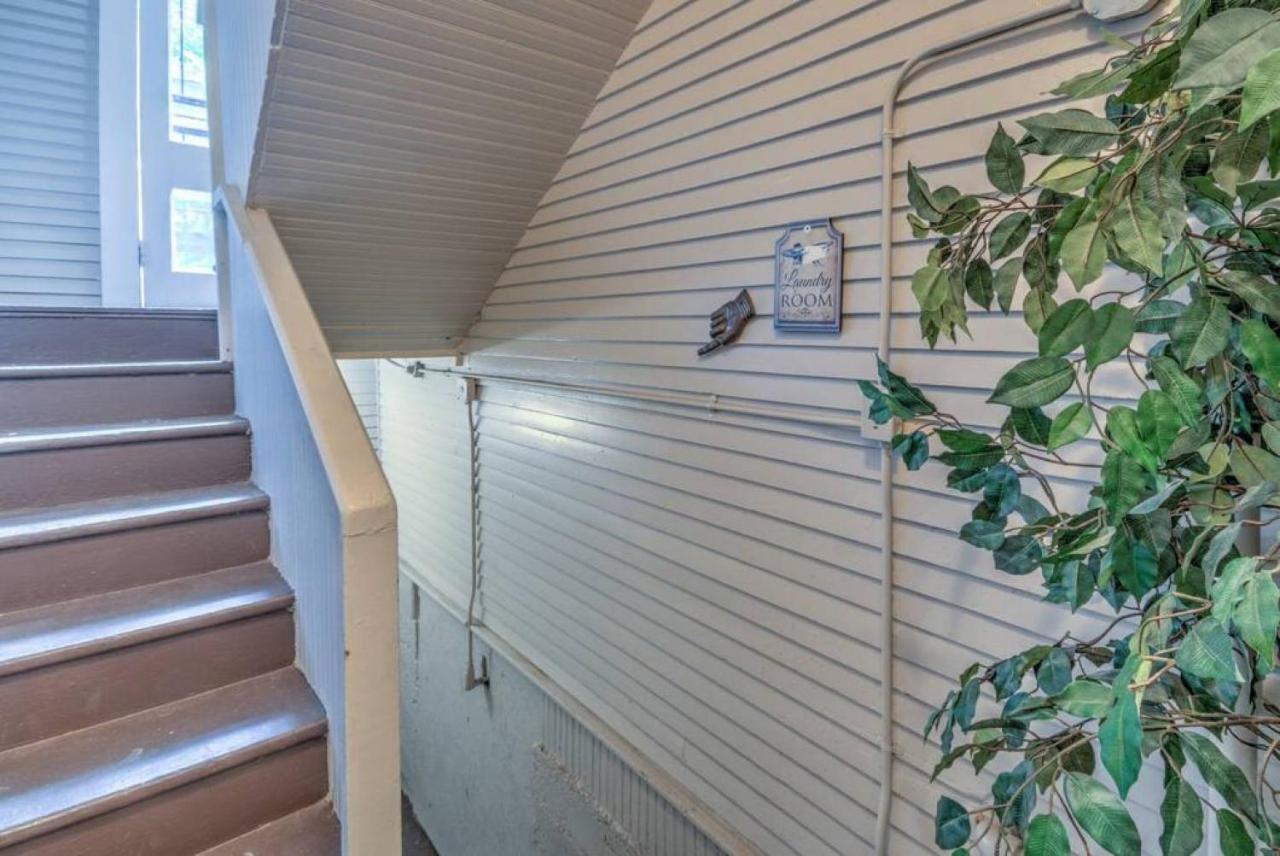 Elegant Colonial With Lovely Details And Character 孟菲斯 外观 照片
